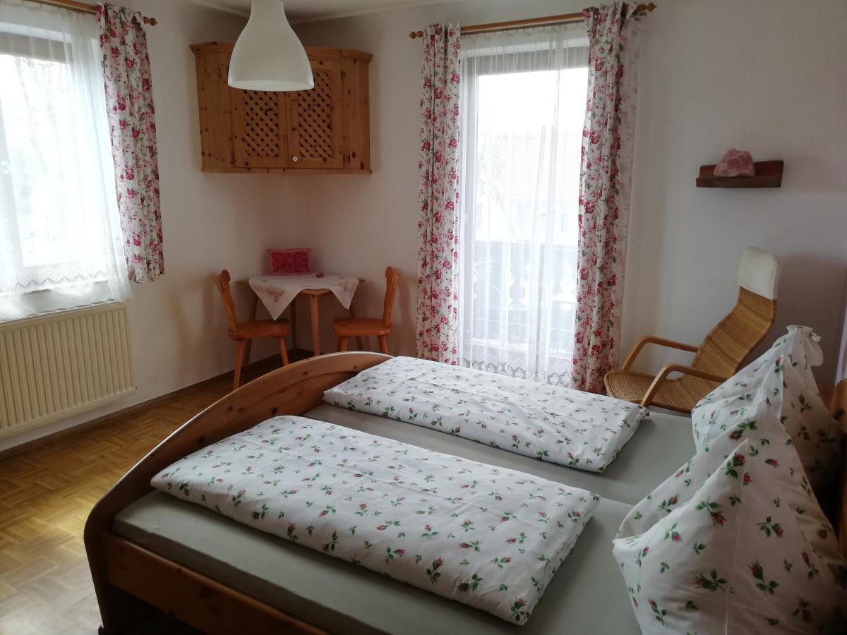 Ferienwohnung Wachmann Rohrbach am Kulm Esterno foto